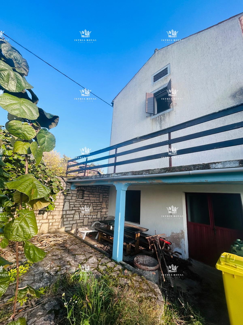 Hiša z razgledom na morje na območju Istre – 170 m² bivalne površine na 665 m² zemljišča | Cena: 250.000 €